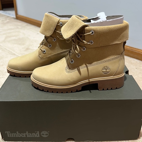 Timberland Women’s Boots - Picture 2 of 3